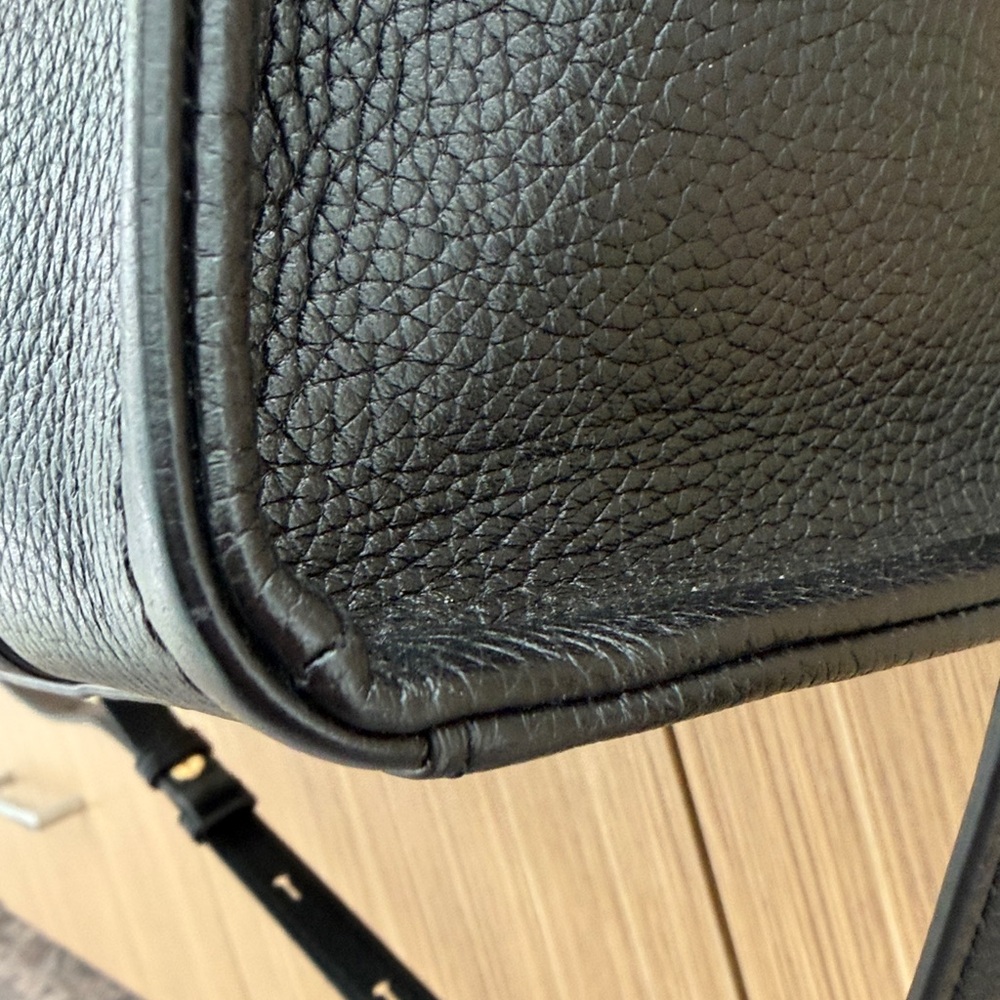 Marc Jacobs Black Leather The Tote Bag - Picture 6 of 12